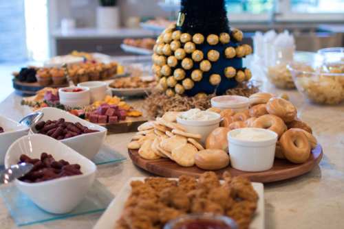 The Ultimate Guide to Bagel Catering for Graduation